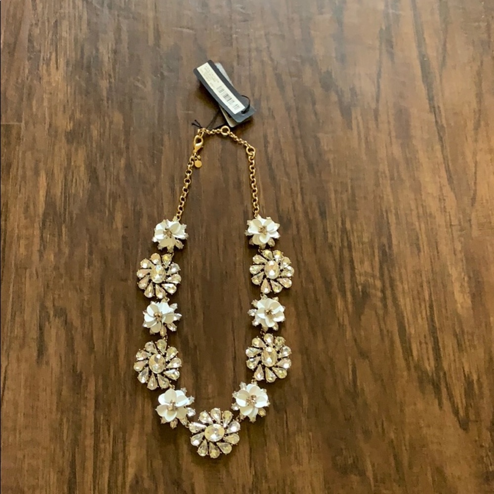 Ann Taylor sequin crystal Statement necklace - Picture 7 of 8